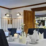 ホテル Elbterrasse Wachwitz