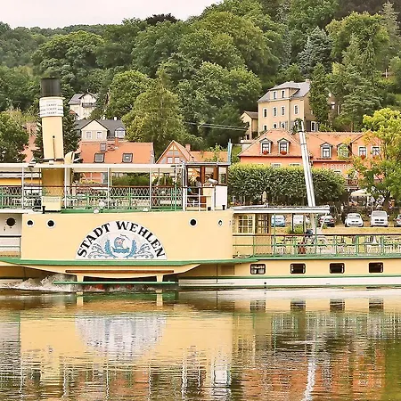 Elbterrasse Wachwitz 호텔