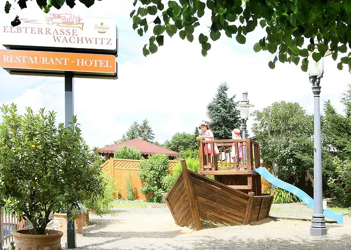 Elbterrasse Wachwitz Отель Дрезден